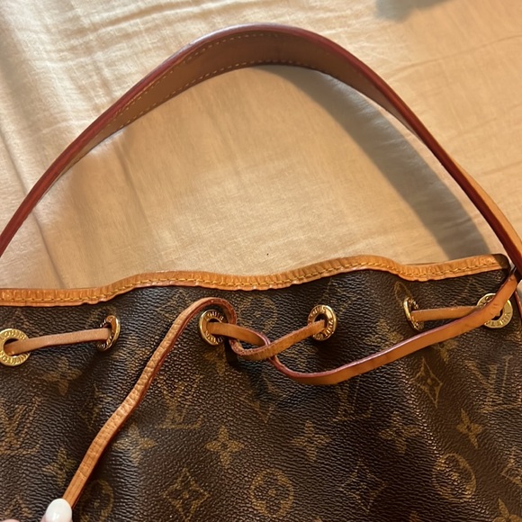 Louis Vuitton bucket bag - Picture 9 of 12